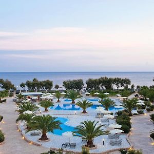 Santo Miramare Beach Resort